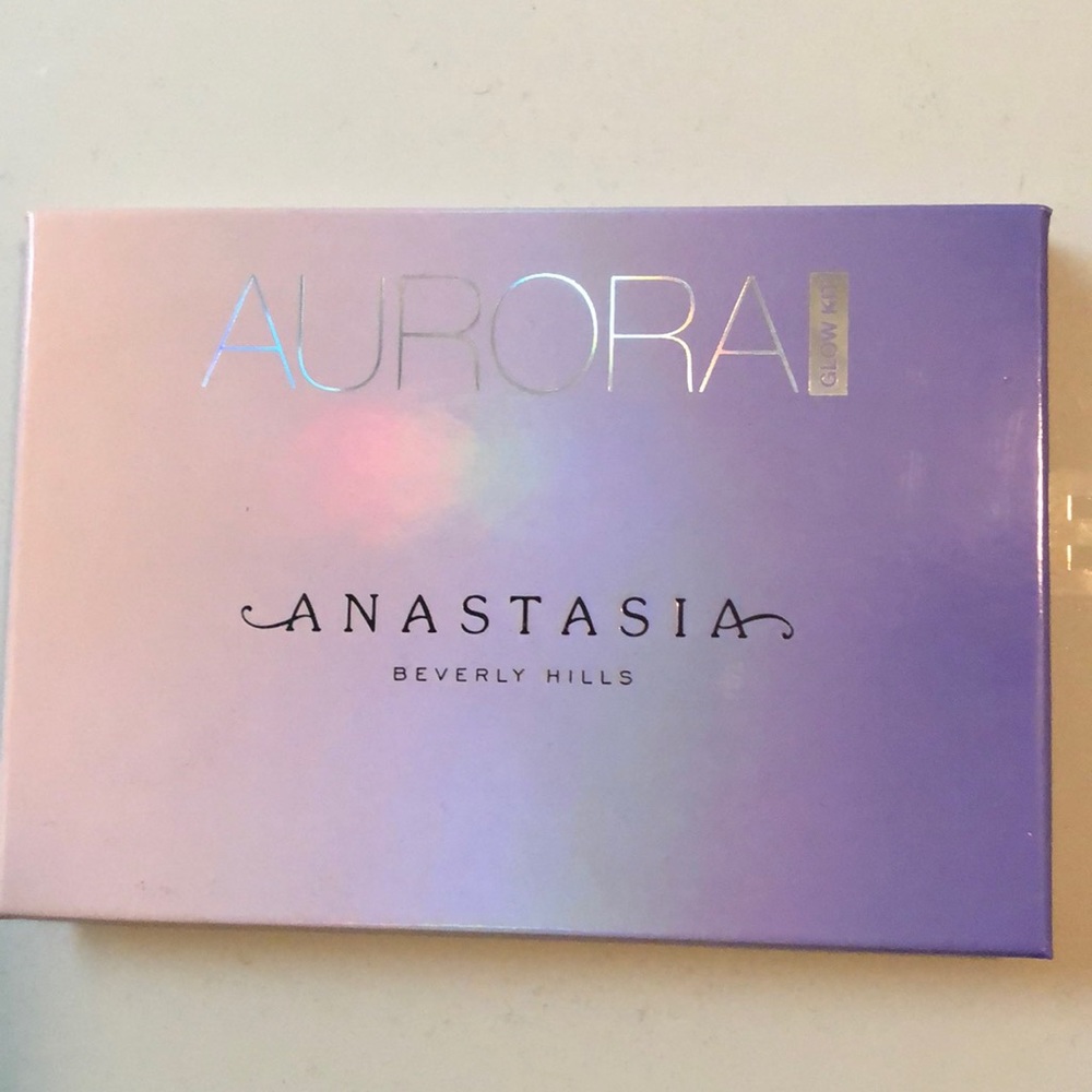 Anastasia Beverly Hills Aurora Highlight